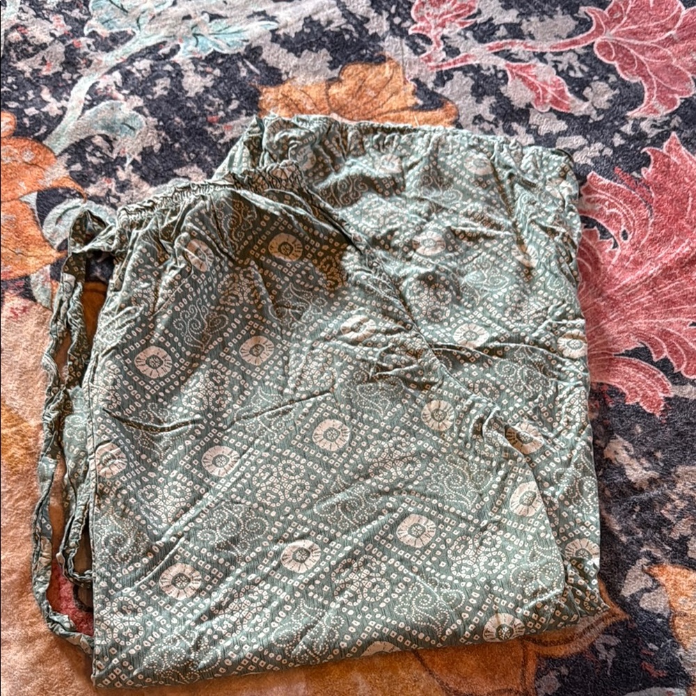Women's Green Patterned Wide Leg Pants